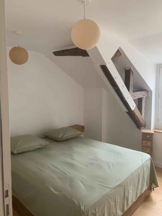 - Notre Dame - Pantheon - Luxembourg - 30 M2 Parijs